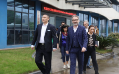 熱烈歡迎意大利圭迪佐洛市市長(zhǎng)一行蒞臨我司參觀！